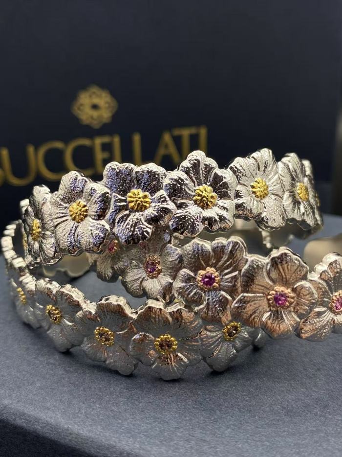 Gardenia Bracelet