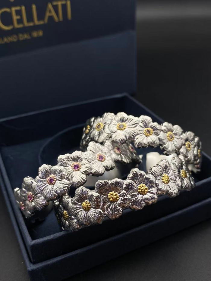 Gardenia Bracelet