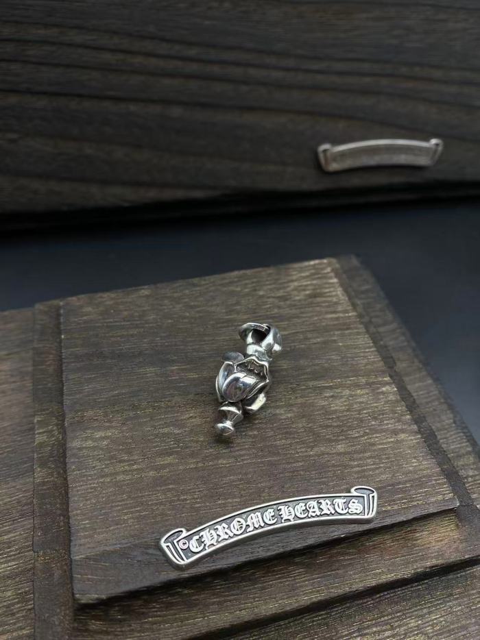 Rotating tongue pendant