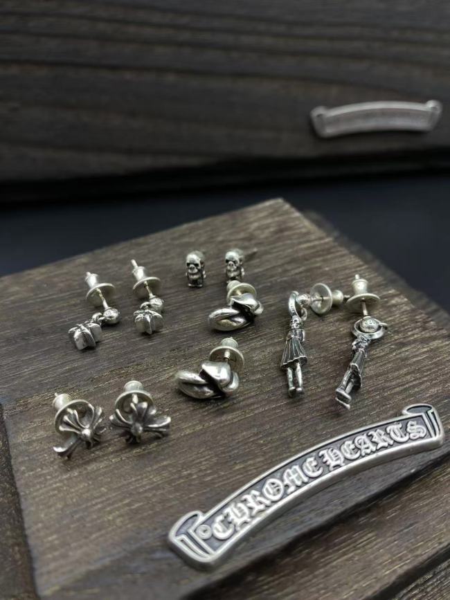 Five types of earrings