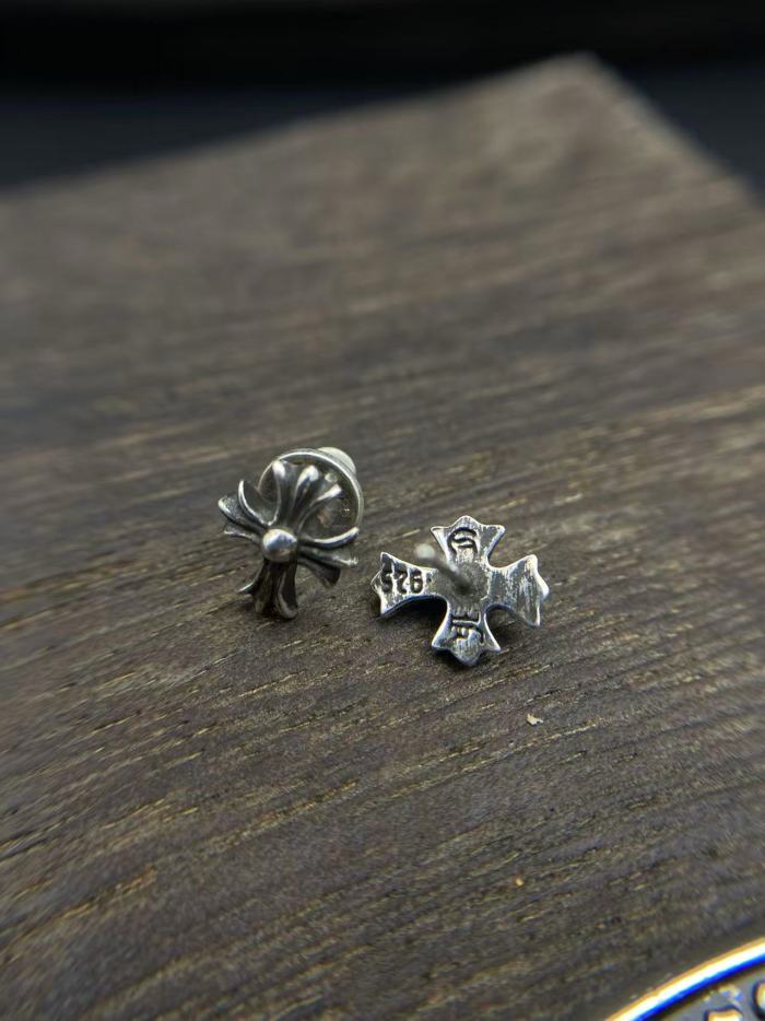 Five types of earrings