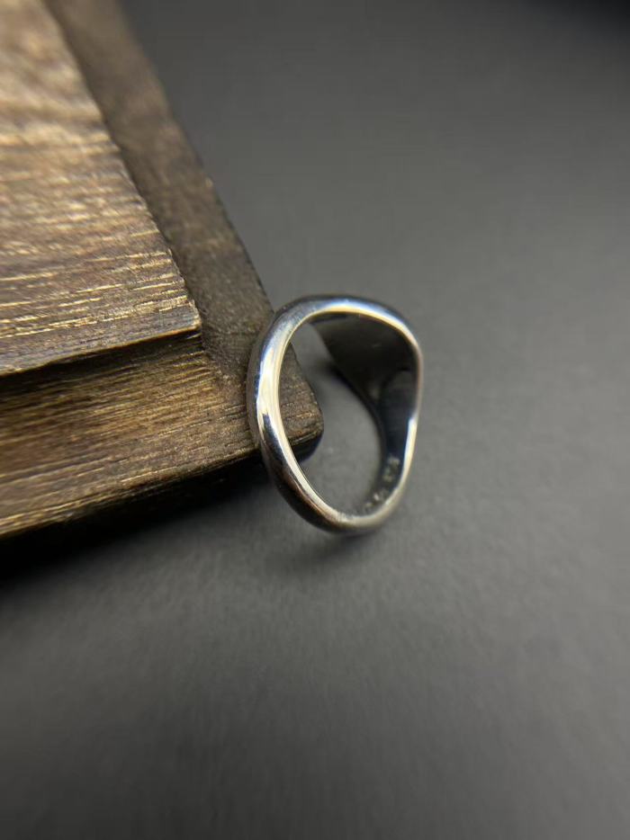 Three cross seal rings