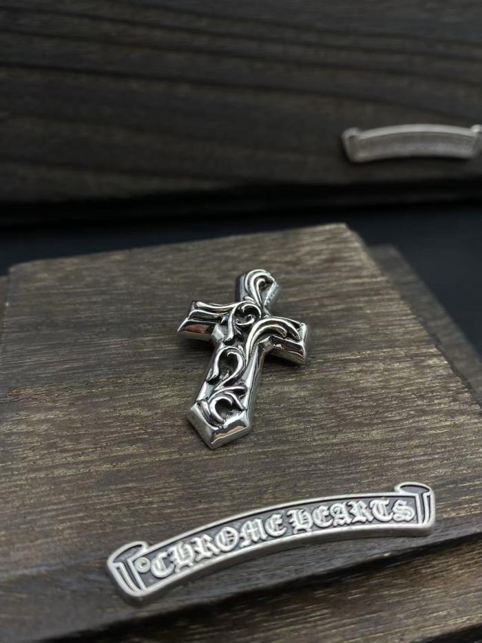 Medium pendant