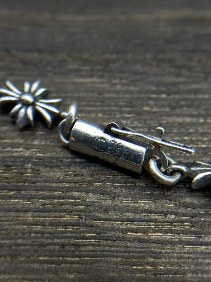 Diamond Cross Integrated Chain