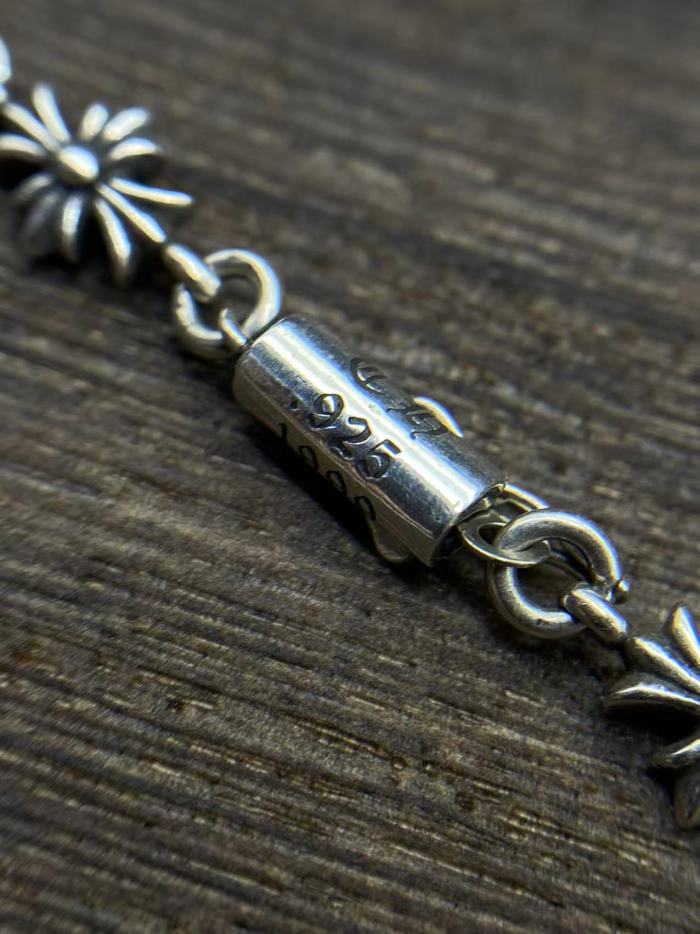 Diamond Cross Integrated Chain