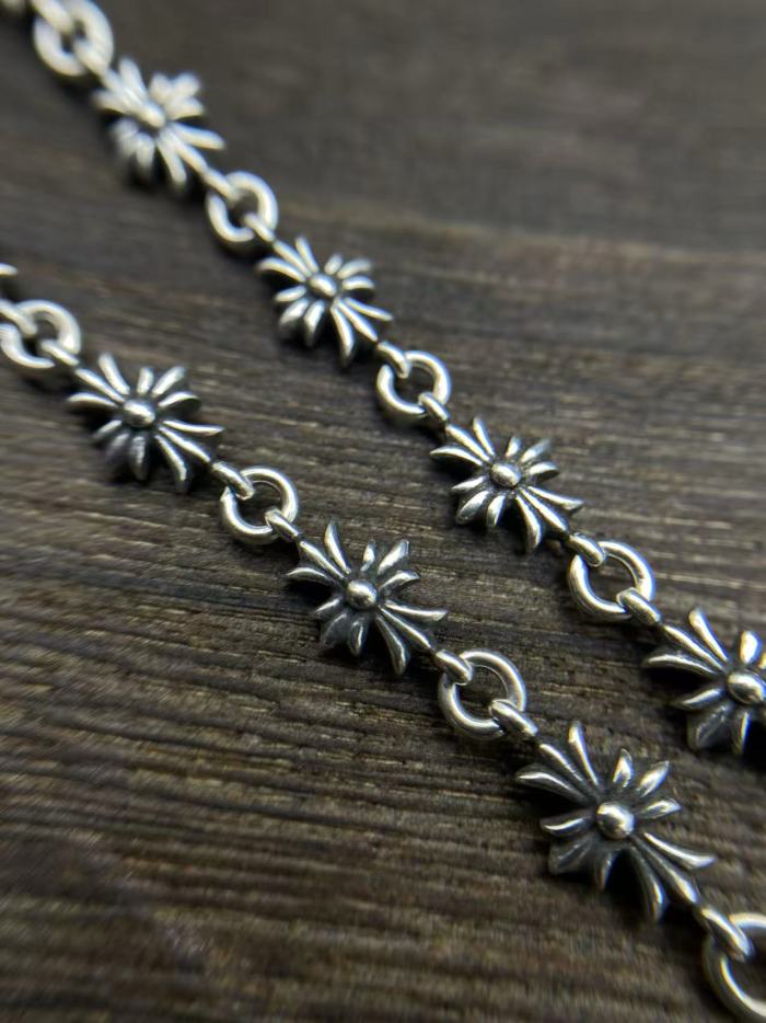 Diamond Cross Integrated Chain