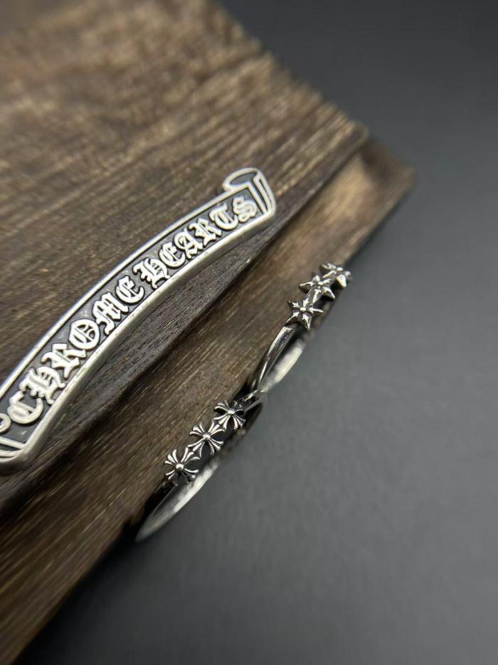 Cross shaped small ring