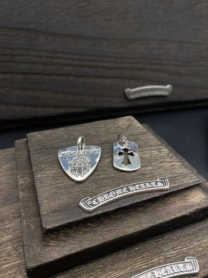 Pick Pendant