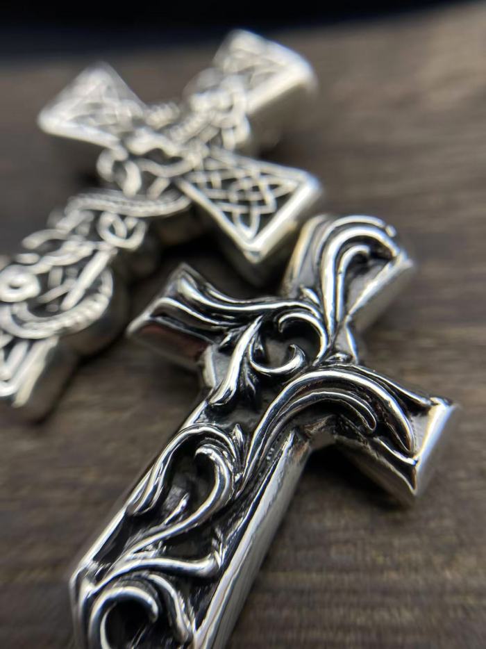 Medium pendant
