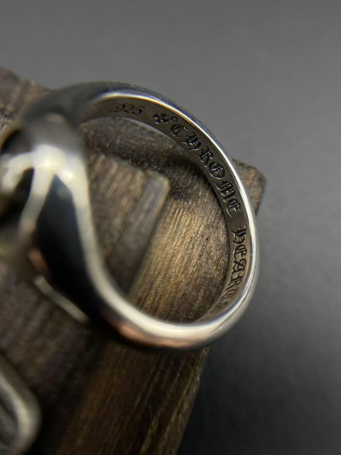 Three cross seal rings