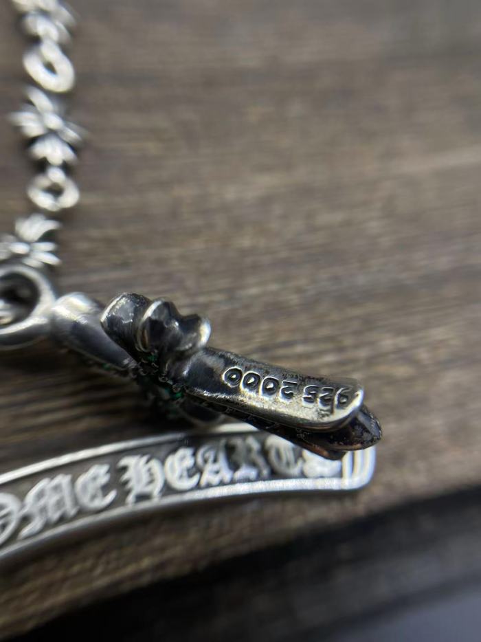 Diamond Cross Integrated Chain