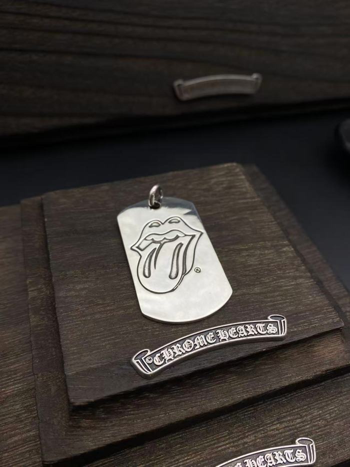 Military pendant