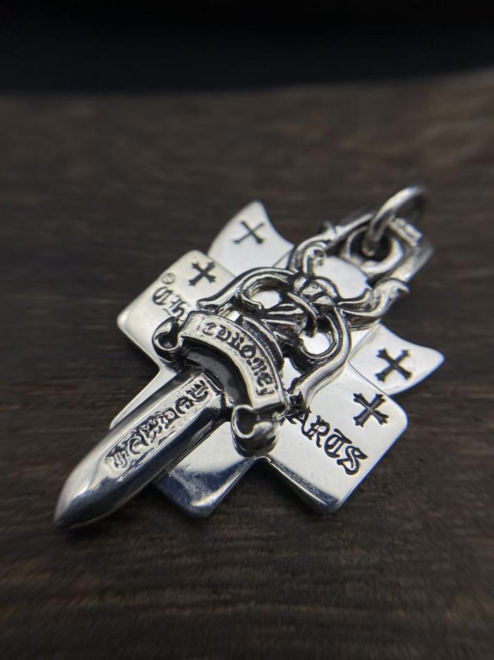 Three in one pendant